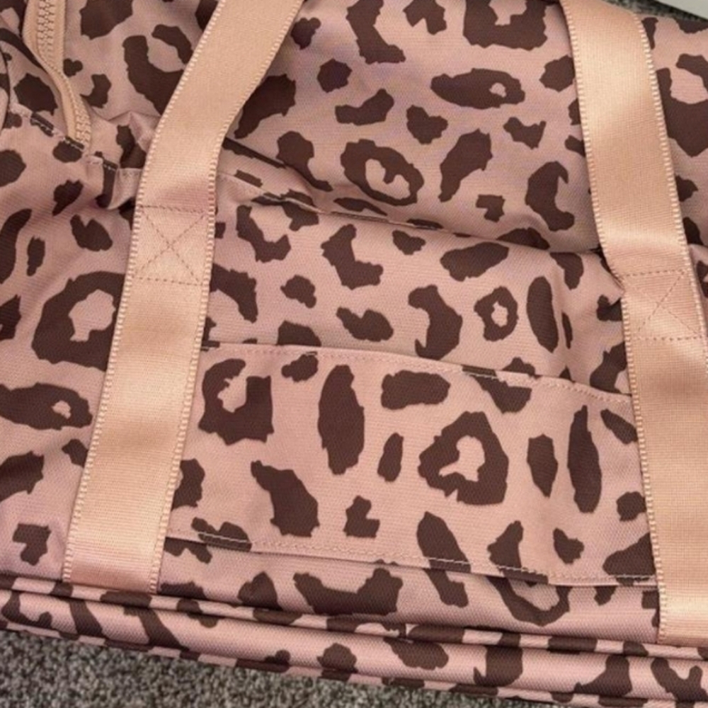 Calpak Stevyn duffle w shoe compartment - Picture 7 of 10